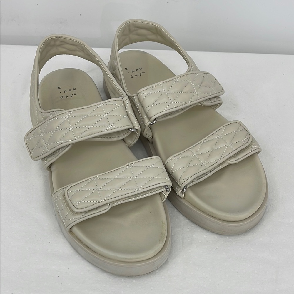 A New Day Women's Cream Sandals SIZE 9.5